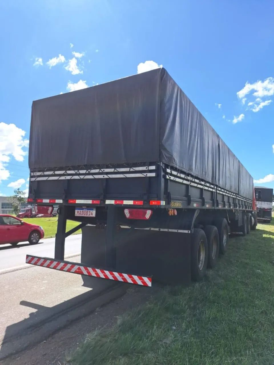 Carreta guerra  de 38 mil por 32 mil a vista