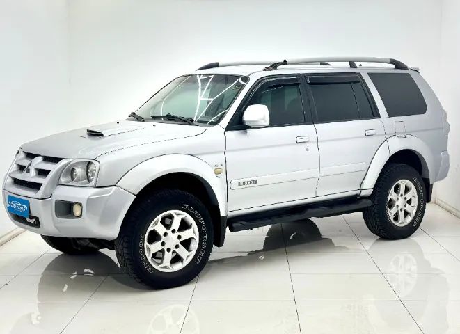 Mitsubishi Pajero 2010