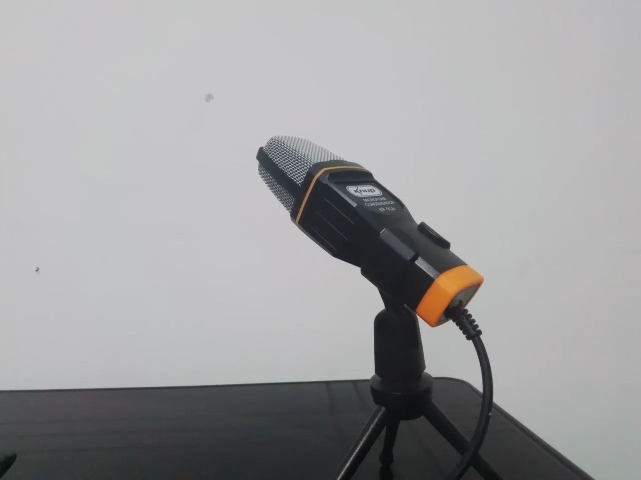 Microfone Condensador Com Tripé Ajustável marca Knup - Foto 2