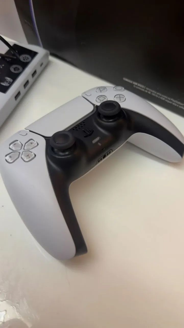 Ps5 Pro - 3 meses de Uso - Foto 2