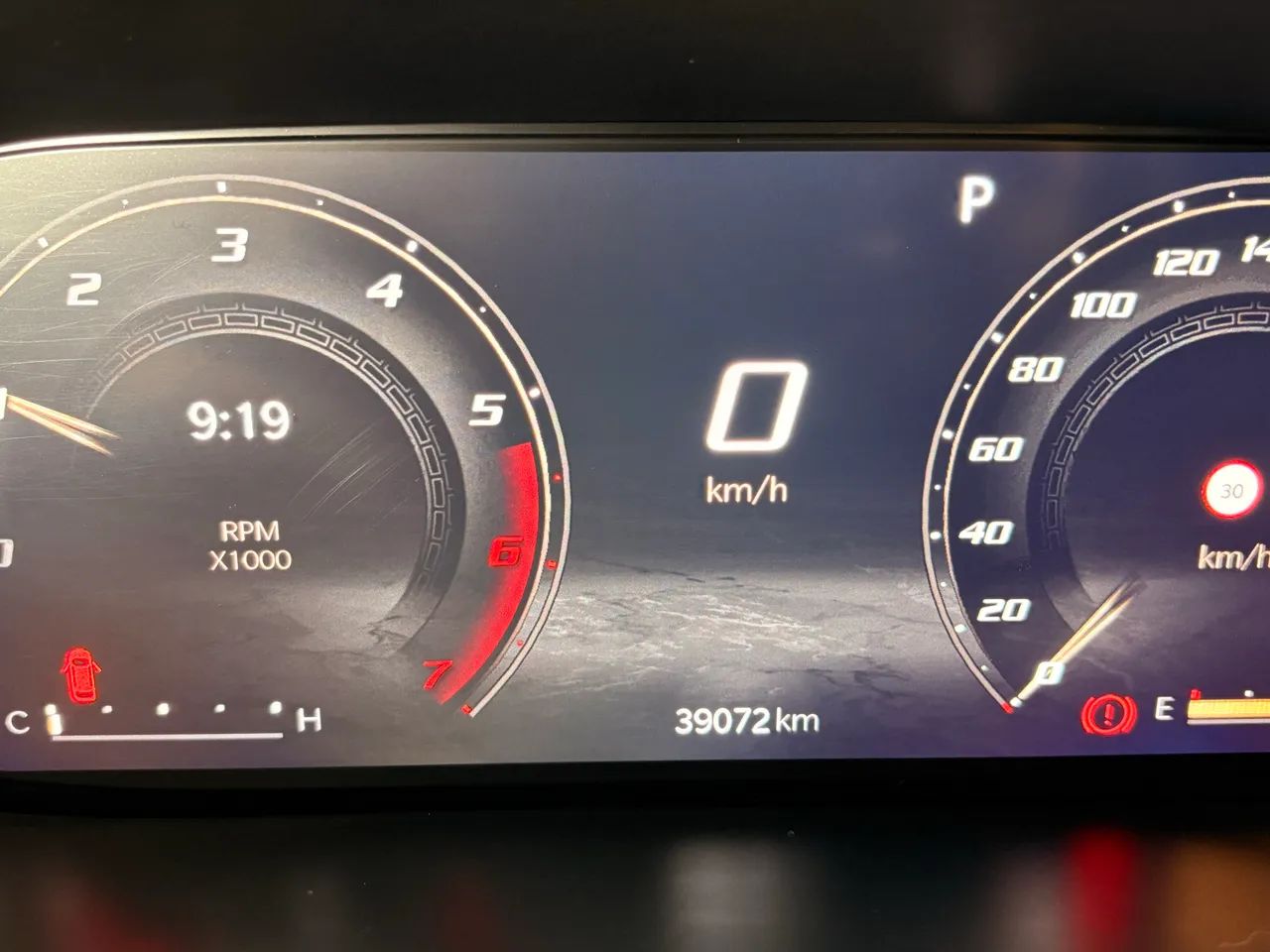Jeep Commander Black Hurricane 2.0 4X4 TB AUT 2025 - Foto 6