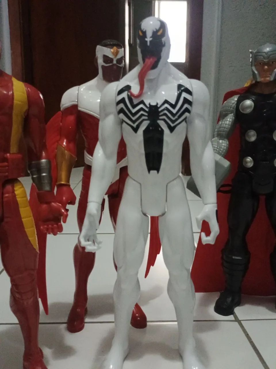 Bonecos Marvel 30 cm - Foto 4