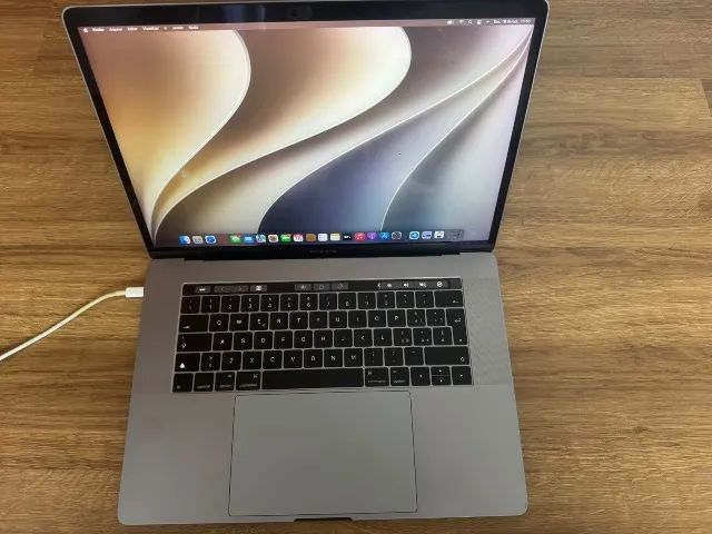 MacBook Pro Touch Bar - Foto 2