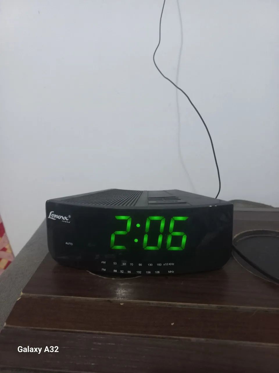 Rádio Relógio em ótimo estado relíquia 
