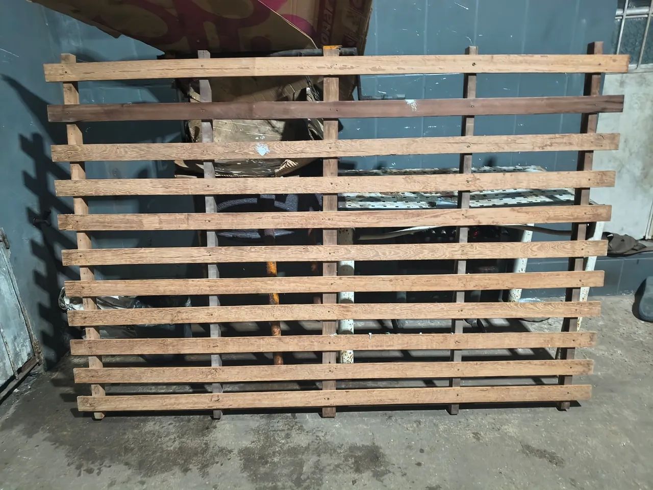 Cama de Casal em Madeira de Lei - Foto 5