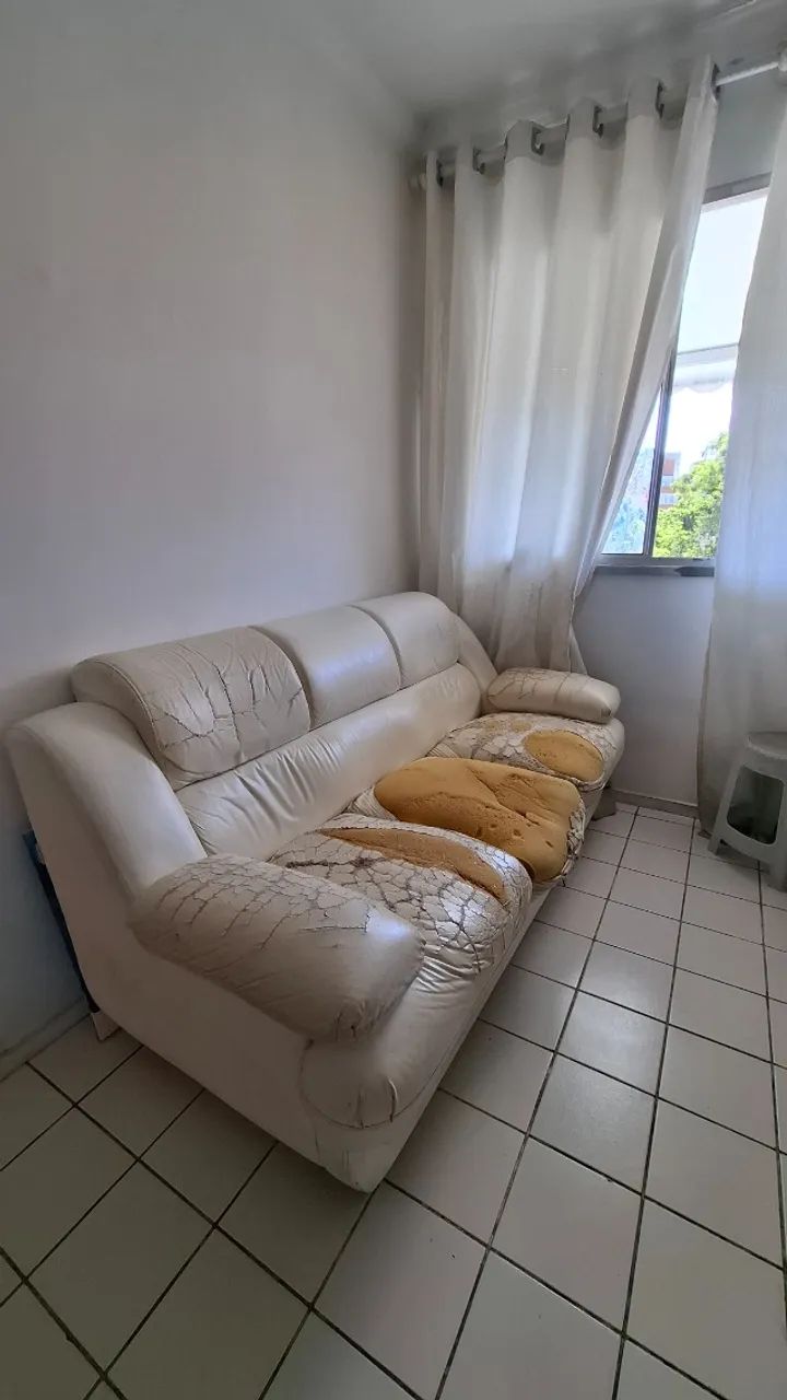   DOAÇÃO DE SOFÁ DE APROXIMADAMENTE 2 METROS