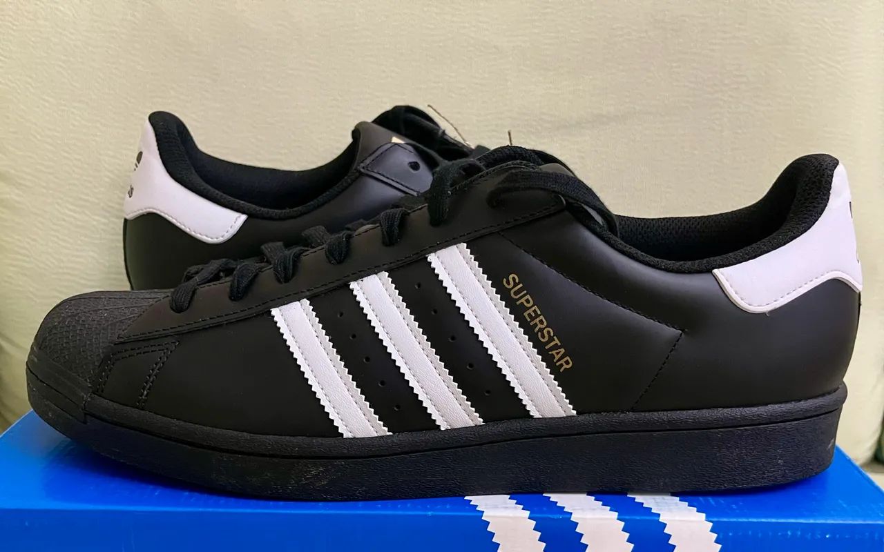 Tênis Adidas Superstar