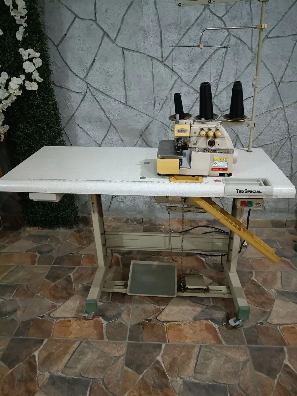 Máquina overloque  - Foto 3
