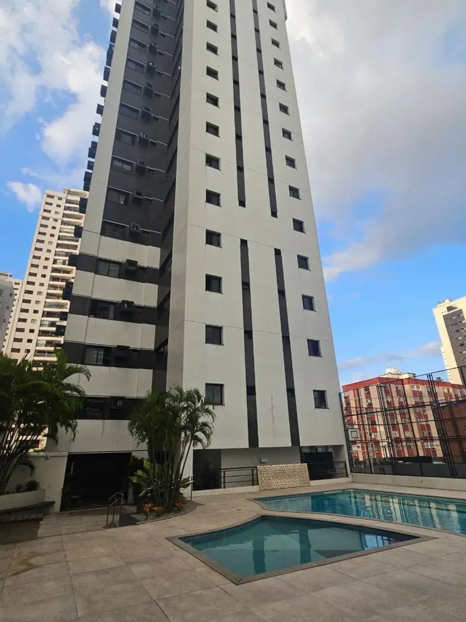 Torre de Molina | Venda | 3 suítes | 2 vagas