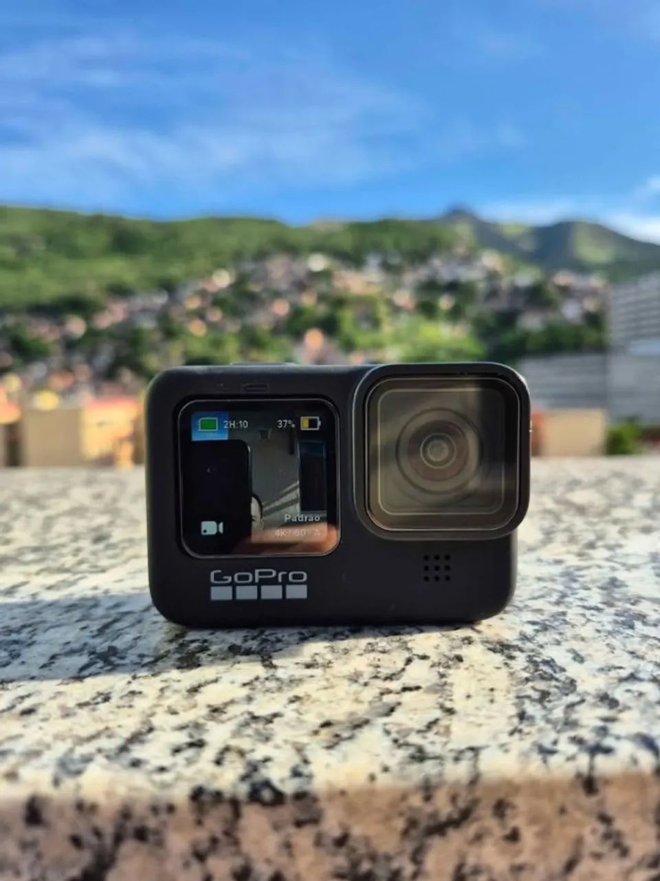 GoPro HERO 9 impecavél+Cartão 128+2bateria+carregador duplo+bastão selfie+case tanque+aces