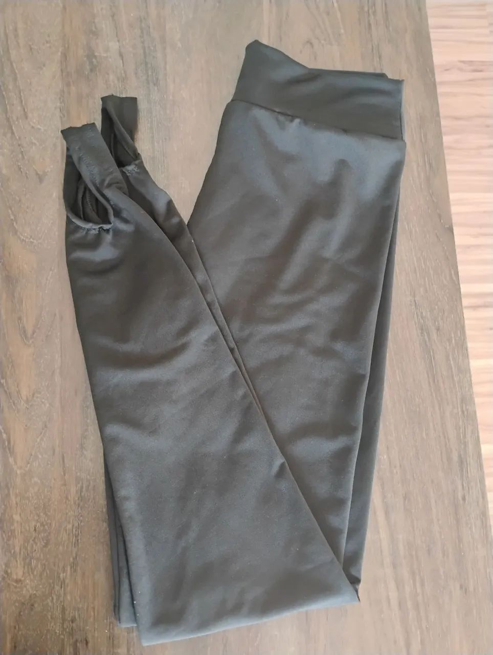 Roupas e sapatos - Foto 3