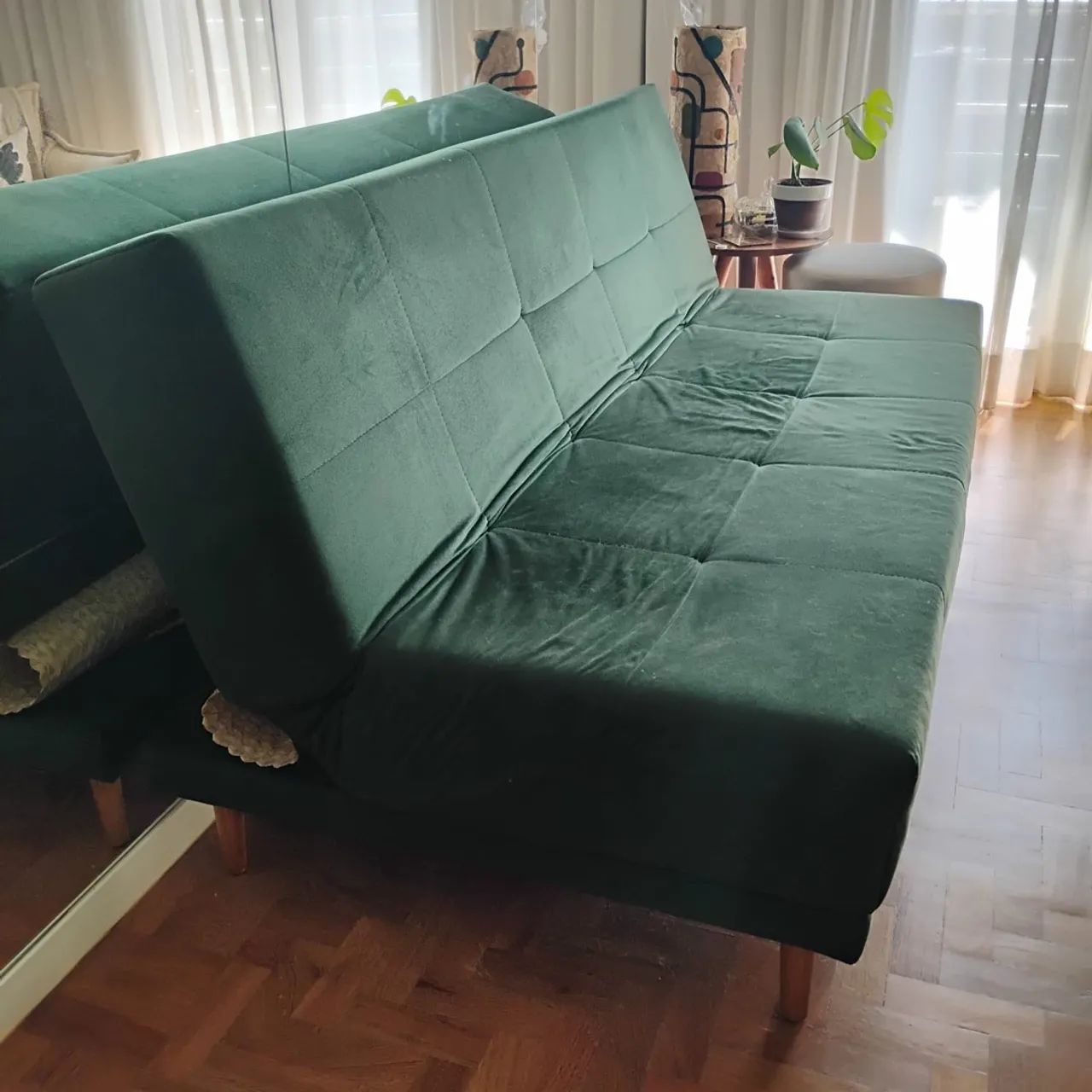 Sofá-cama verde suede - Foto 2