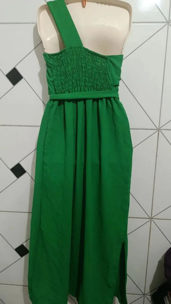 Vestido verde elegante de um ombro só - Foto 2
