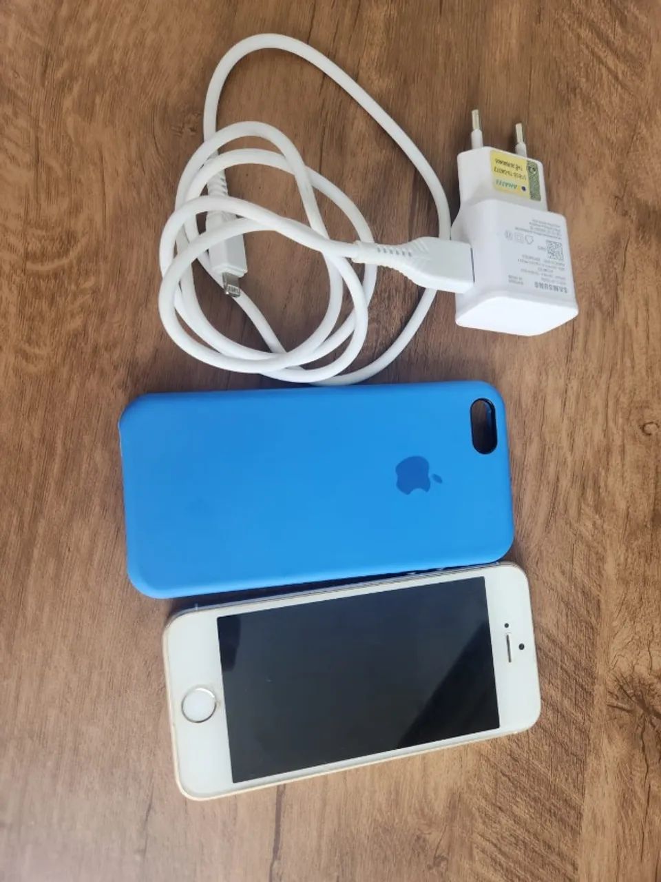 iPhone SE -64GB | Acompanha Carregador e Case
