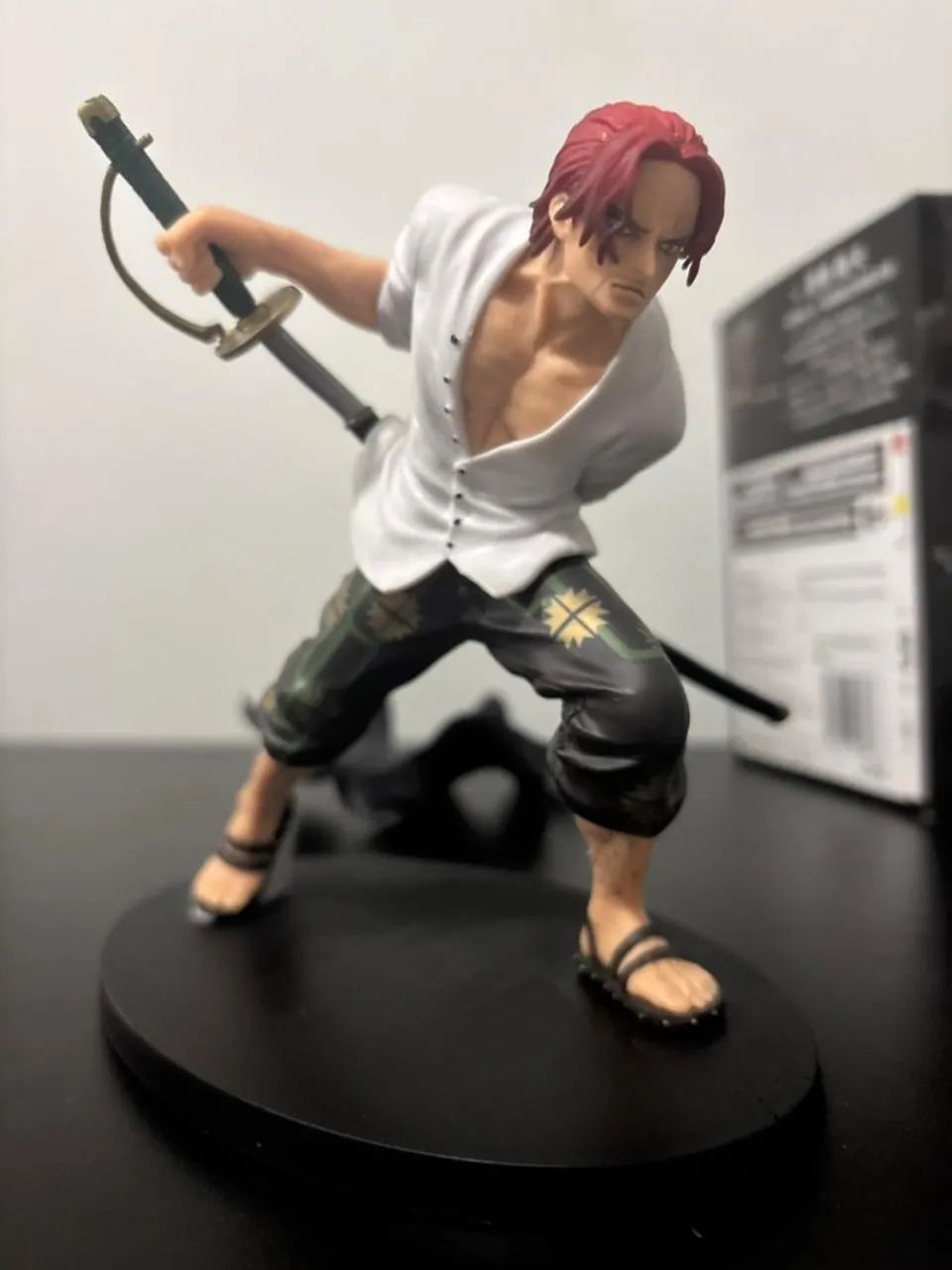 Banpresto One Piece Shanks Action Figure/Estatua - Foto 3