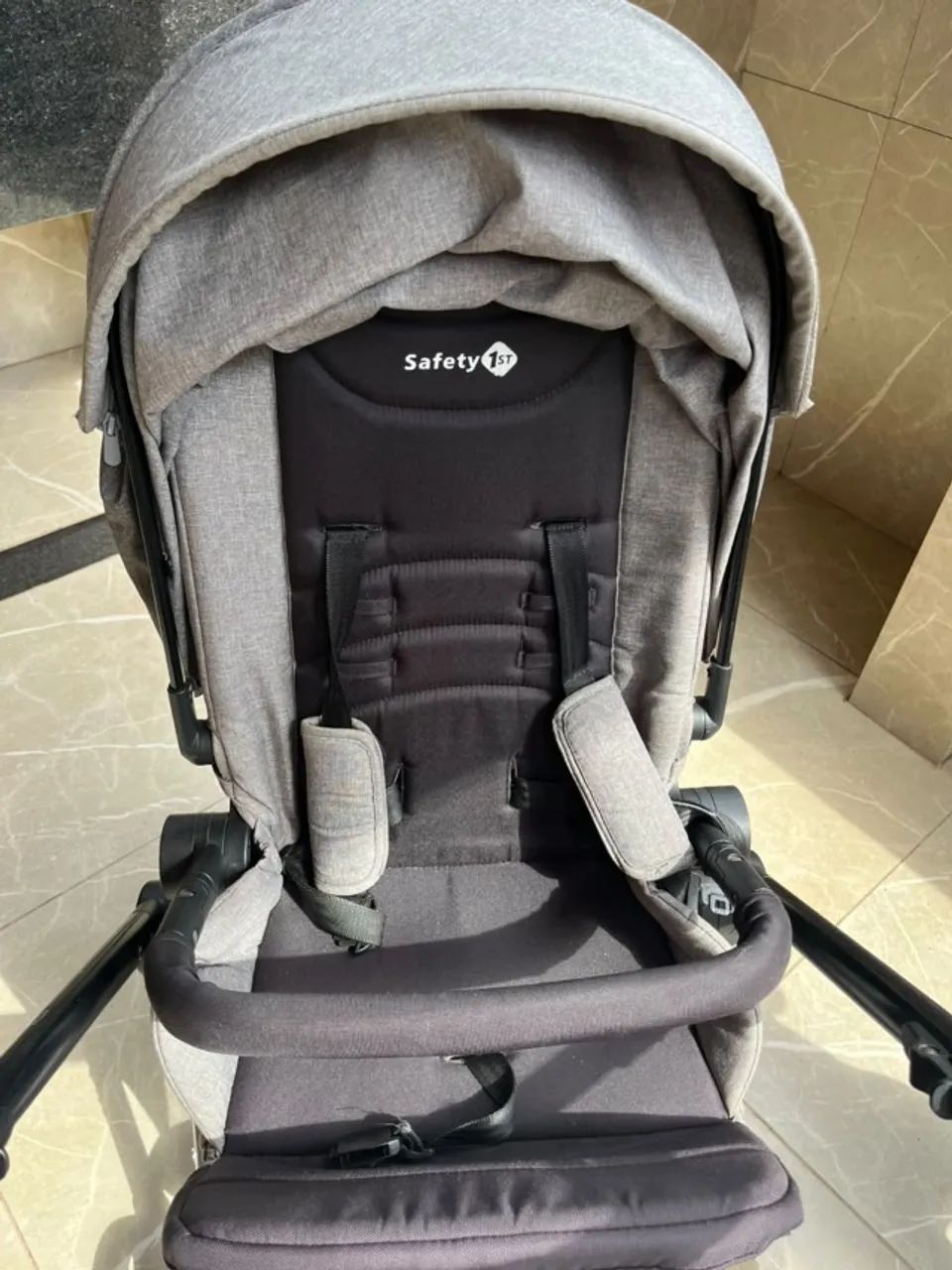 Carrinho Safety 1st completo + Bebê conforto + Moisés - Foto 3