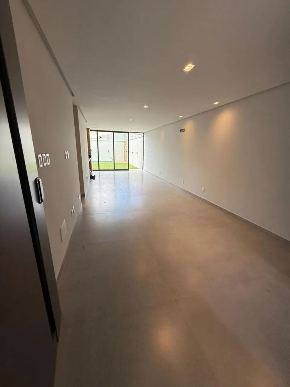 Vendo duplex com piscina de 4 suites e uma master no sim - Foto 3