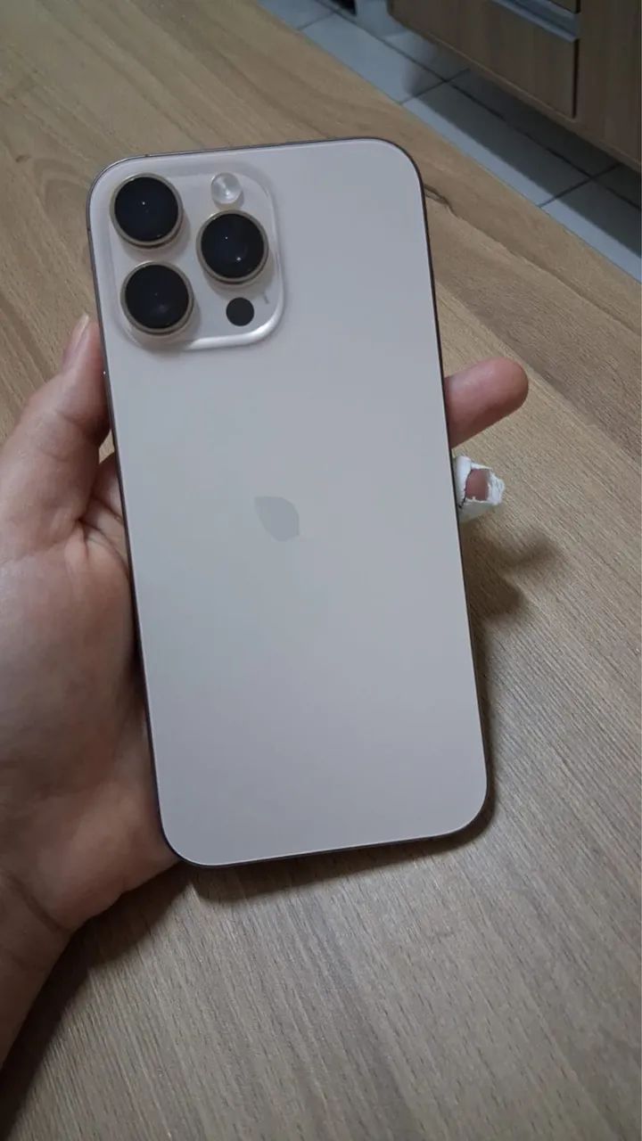 IPhone 16 pro max  - Foto 2