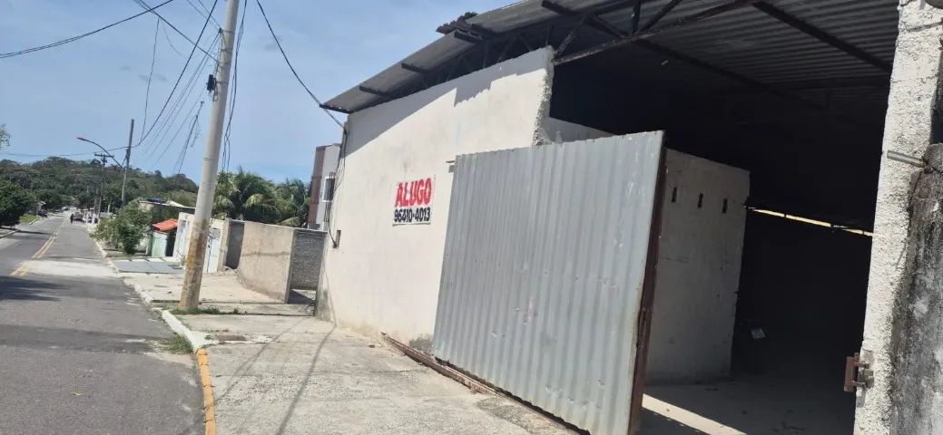 ALUGA-SE GALPÃO 