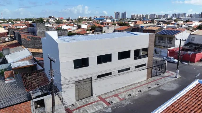 Aluga-se um espaço comercial com salões superior e inferior 320m². - Foto 2