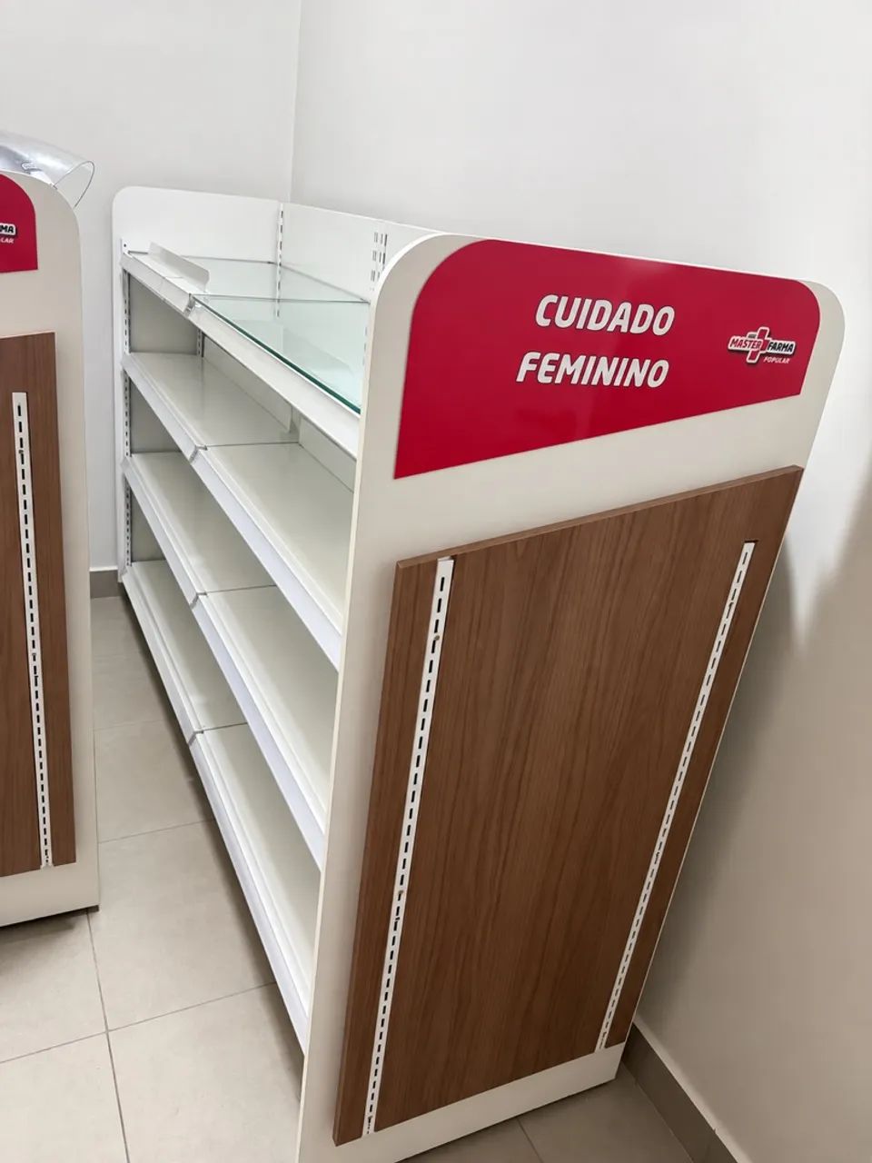 Prateleira para farmácia 