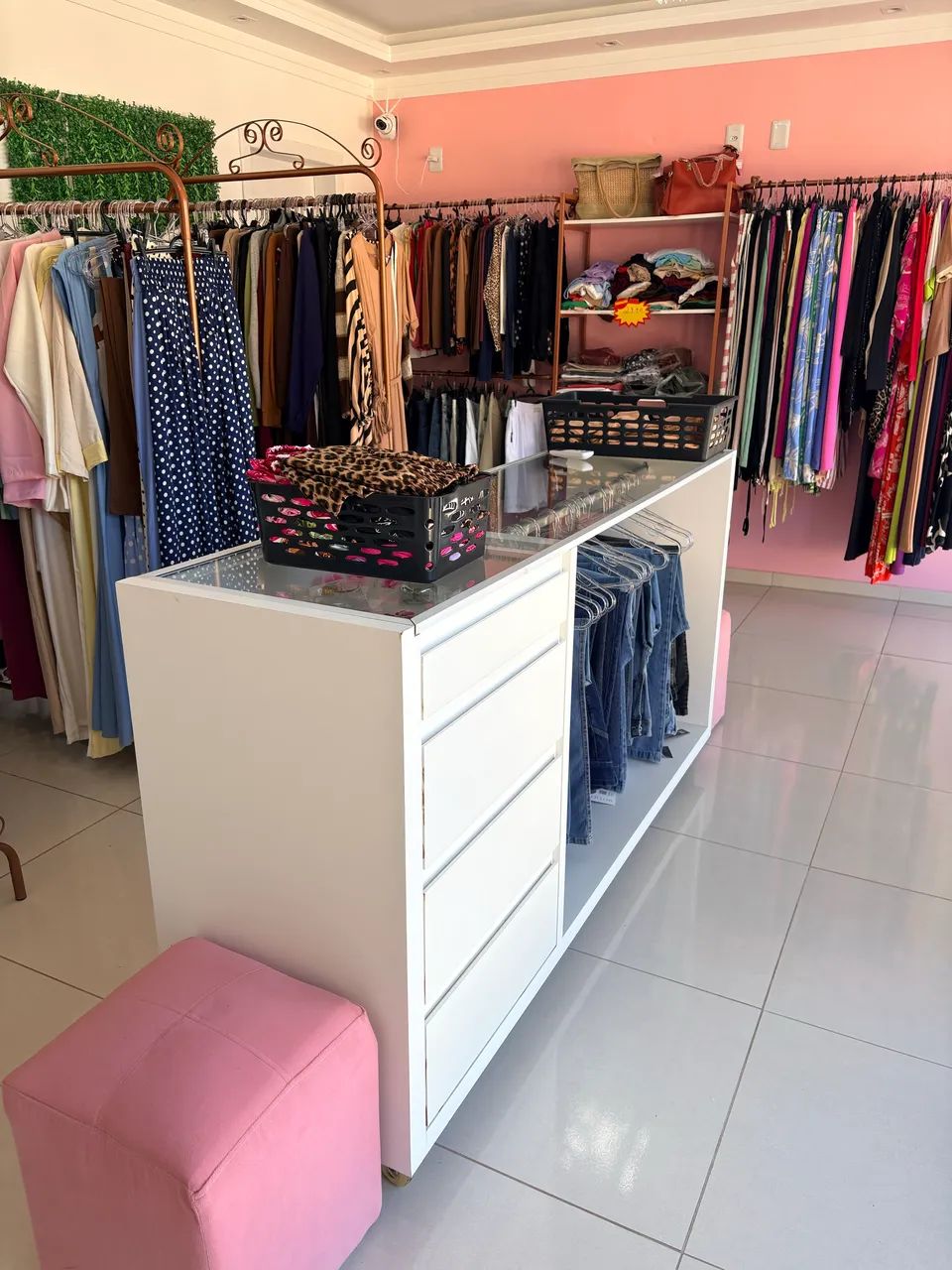 Vendo loja de roupas feminina  - Foto 2