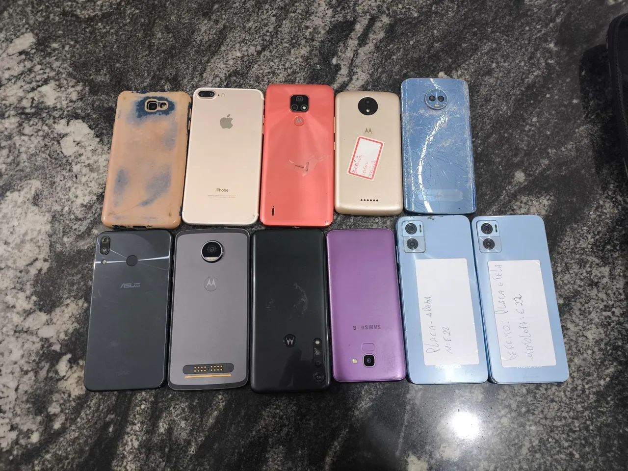 Lote de celulares para reparo.