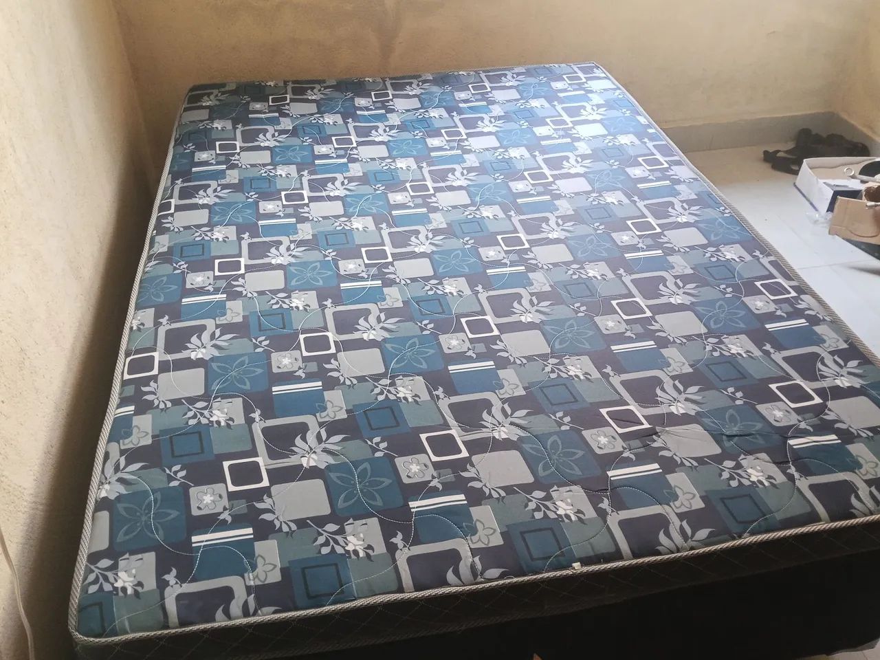 L Cama Box Casal com Colchão - Seminova e Confortável - Foto 2