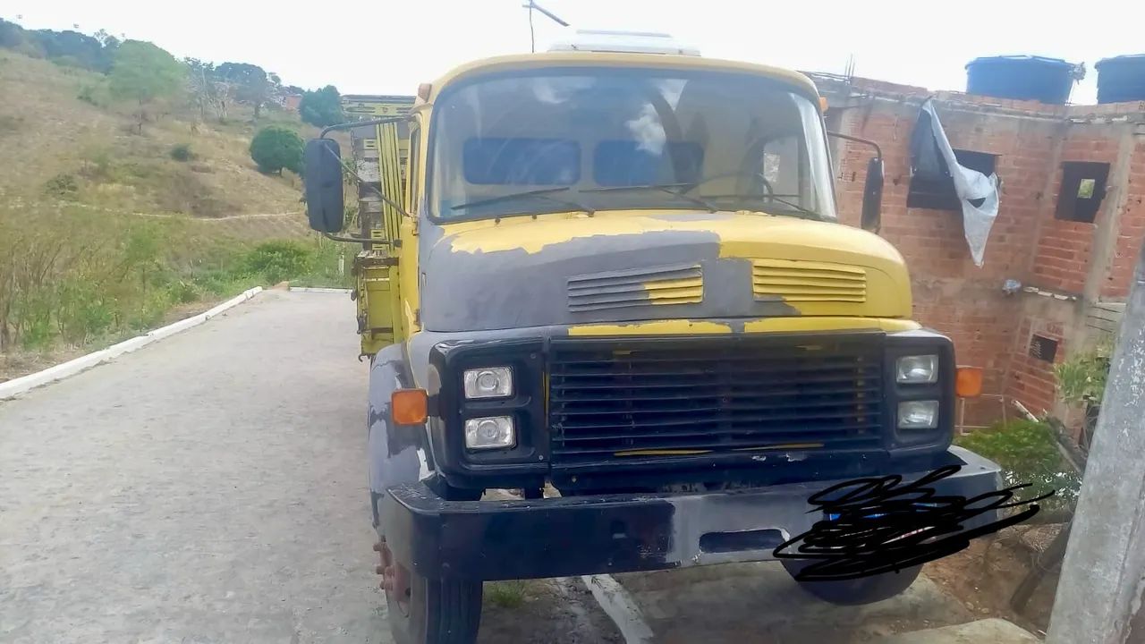 Caminhão carroceria  - Foto 4