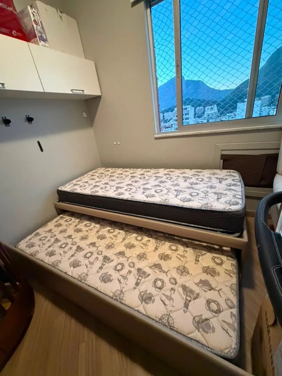 Cama Saga (Bicama) + 2 colchões