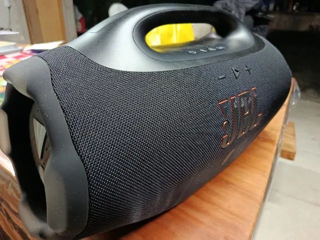 Caixa de Som JBL Boombox 4