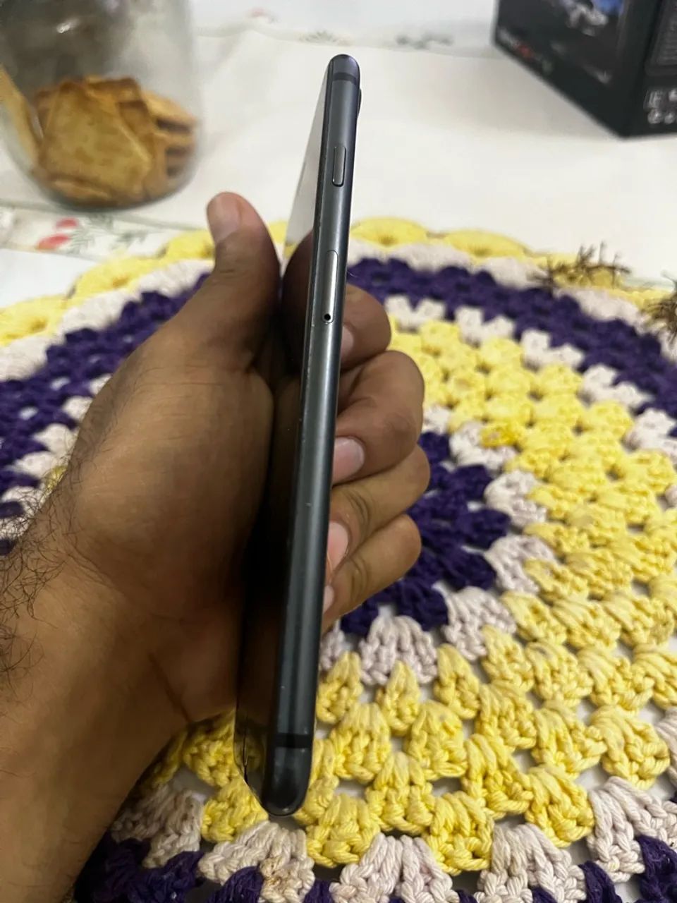 Vendo iPhone 8 Plus com tela trincada. - Foto 4