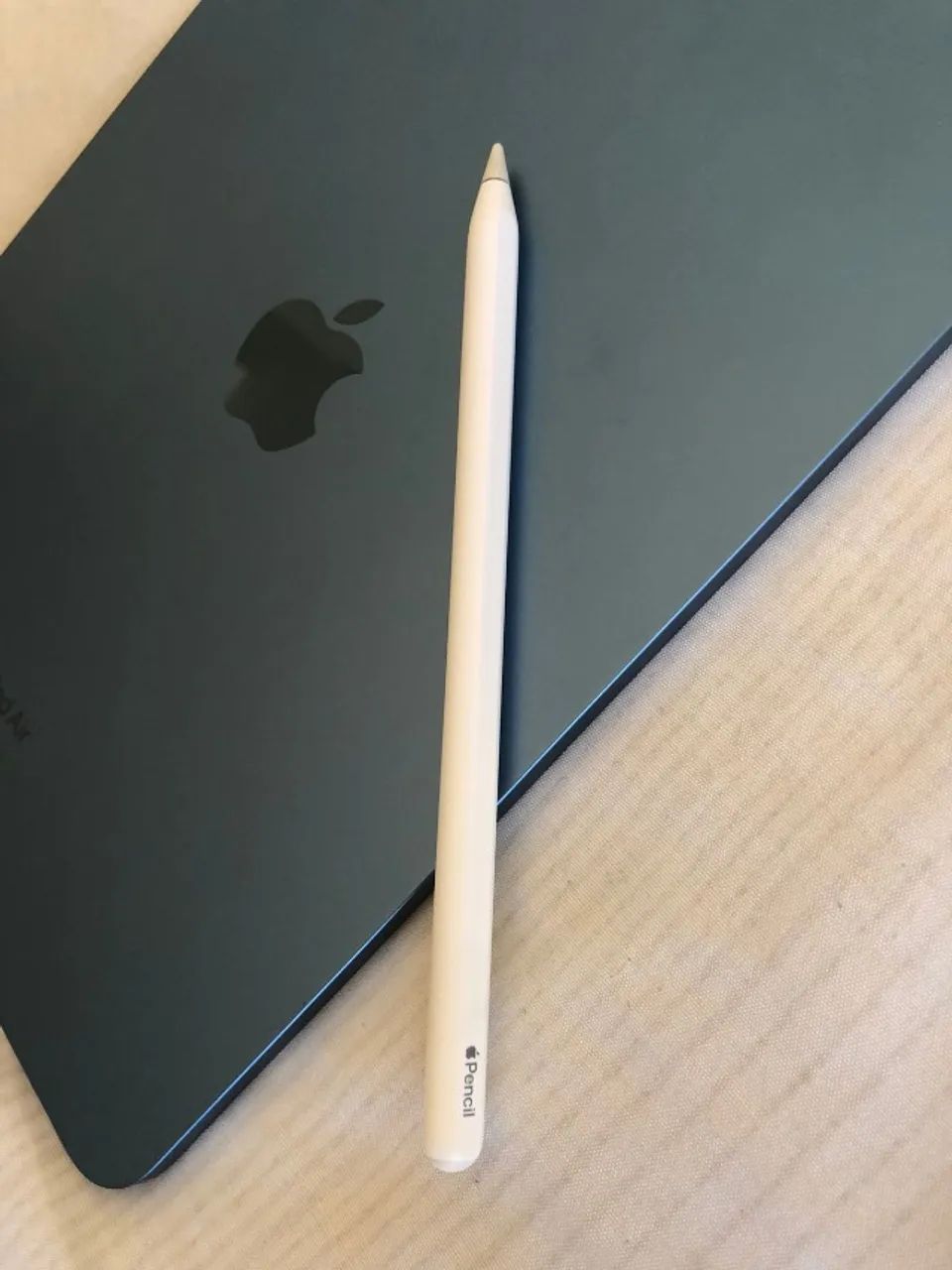 iPad Air (5ª geração) 64 GB azul + Apple Pencil + capinha com