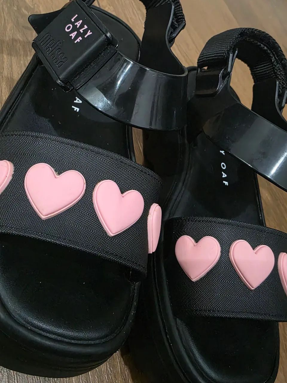 Sandália plataforma Melissa coração lazy oaf - Foto 4