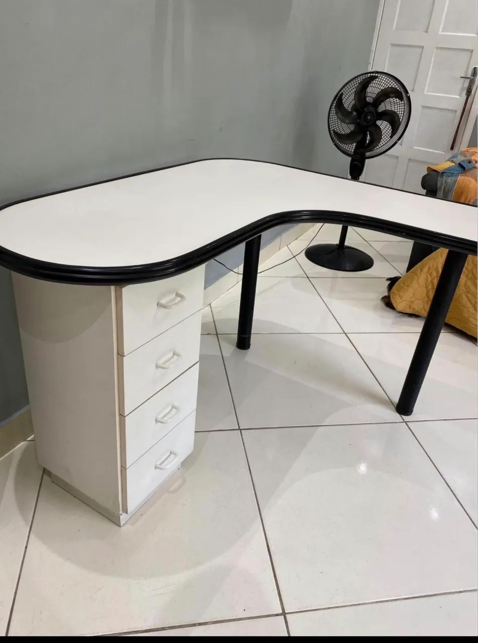 Mesa de escritório escrivaninha em L , com gavetas  - Foto 3
