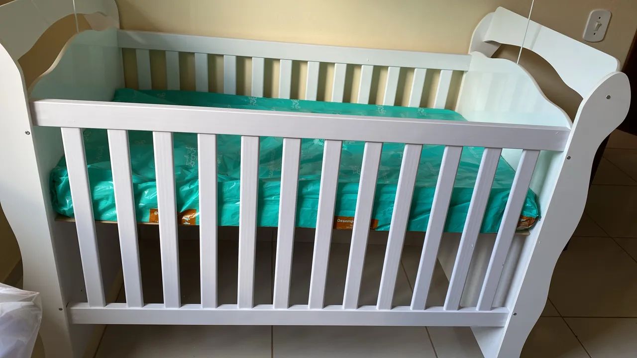 Berço semi novo