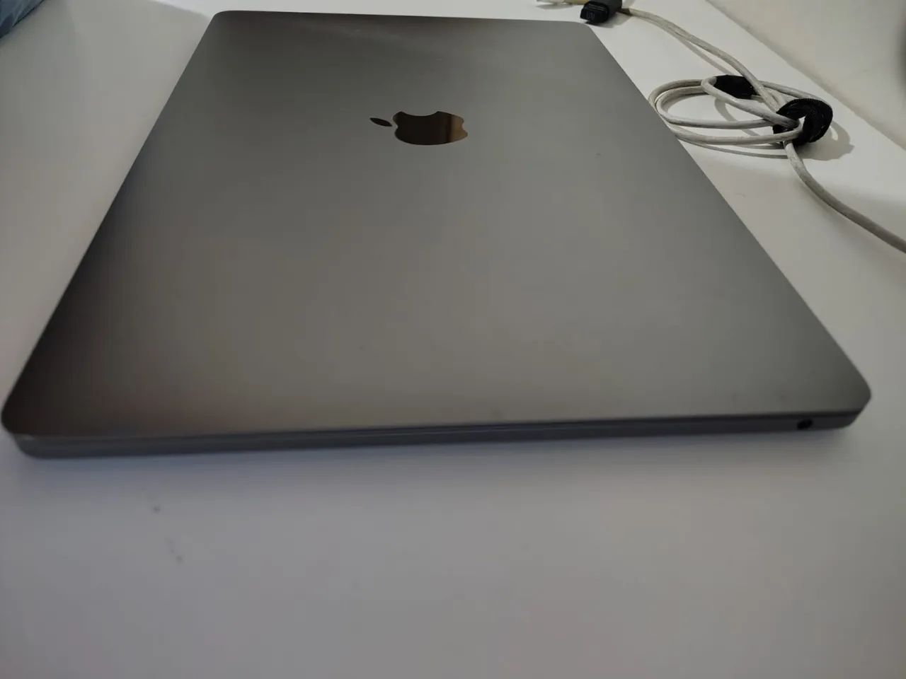 Macbook Pro 2019 c/touch bar - Foto 5