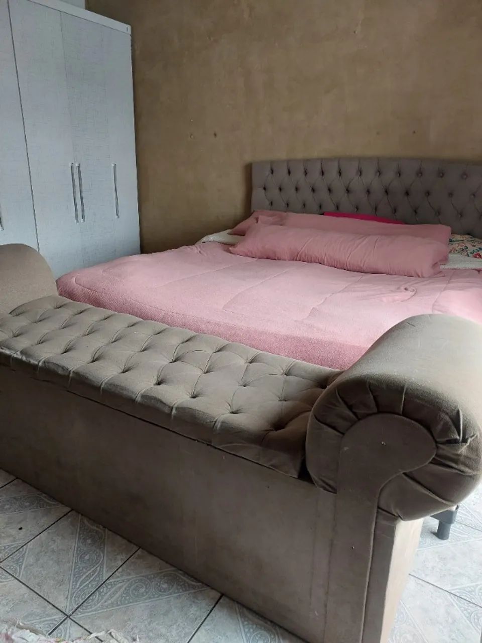 Bau para cama King em camurça  - Foto 3