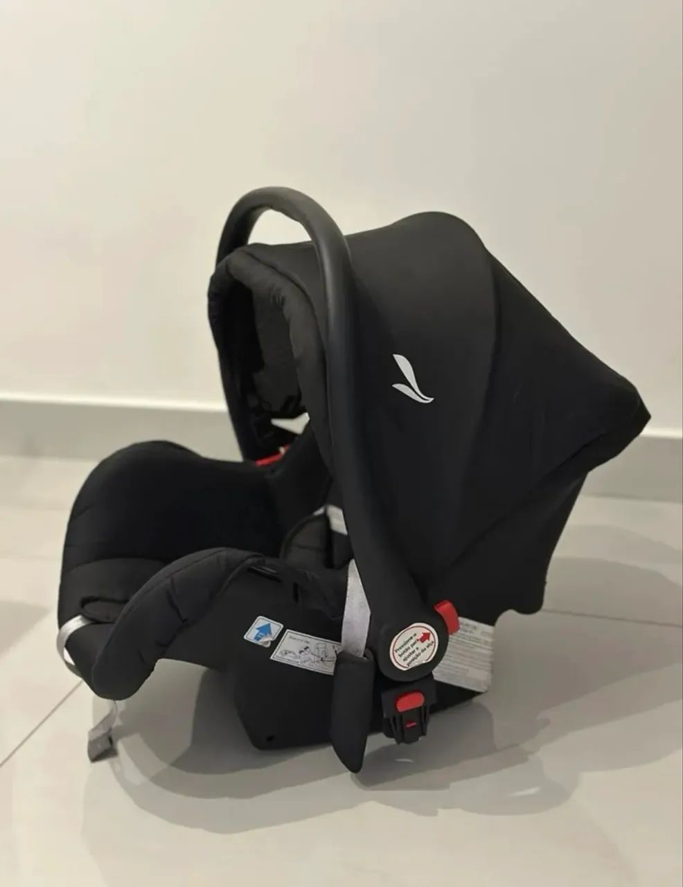 Carrinho de Bebe Compacto com Bebê Conforto - Foto 3