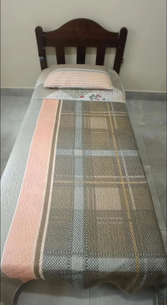 OPORTUNIDADE- Cama de solteiro+ cama auxiliar  - Foto 2