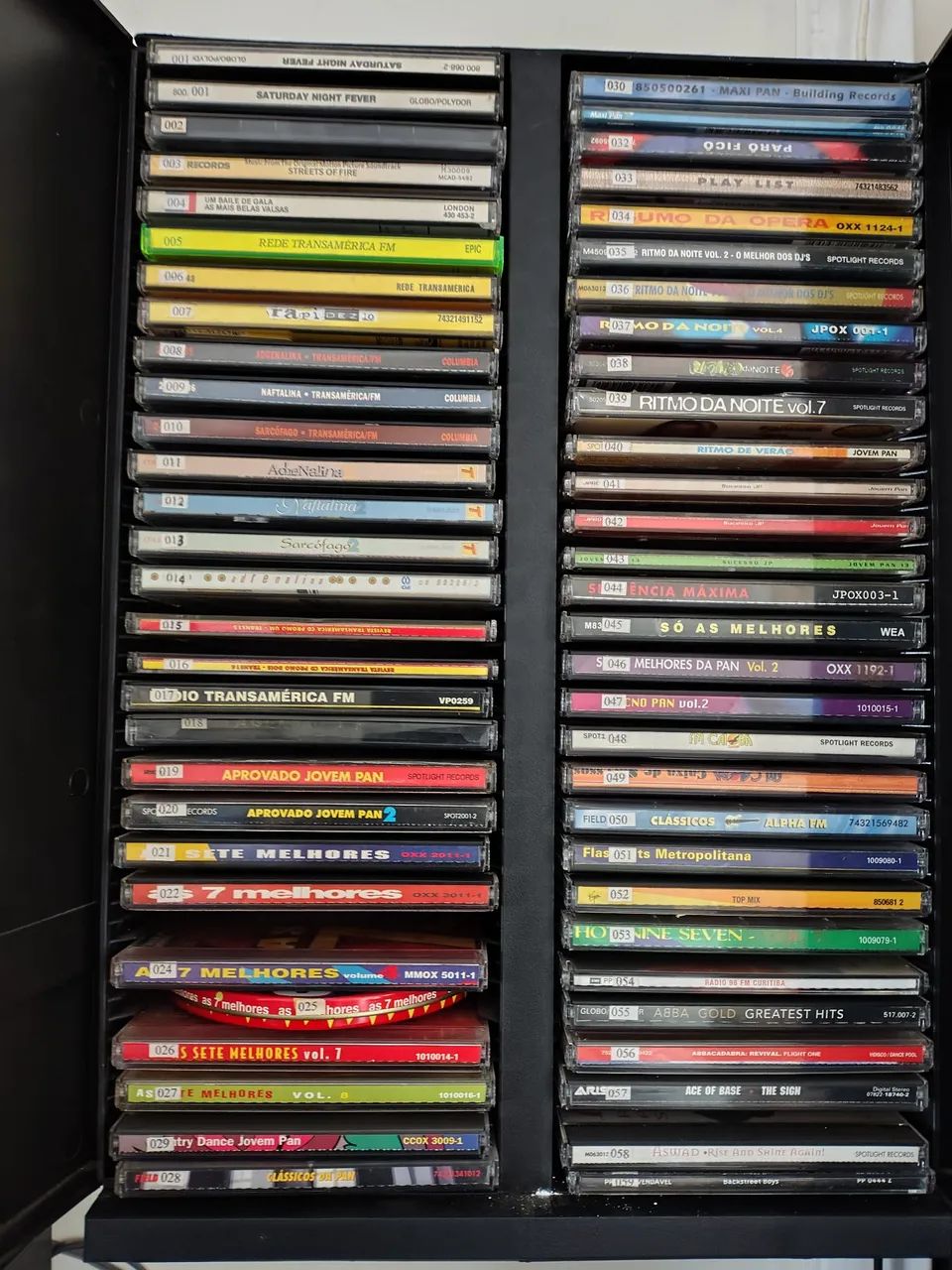 900 CDs 70, 80, 90 - Foto 2