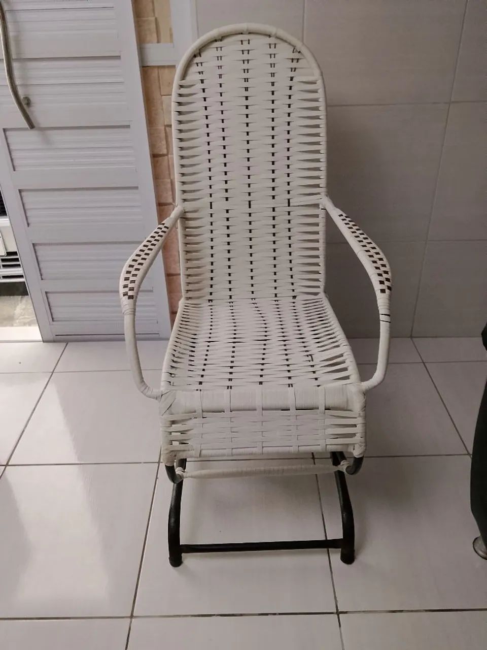 Vende-se cadeira de balanço 9. *