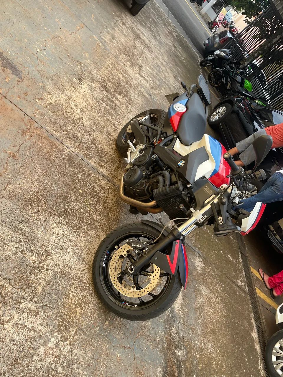 BMW g800R  - Foto 3