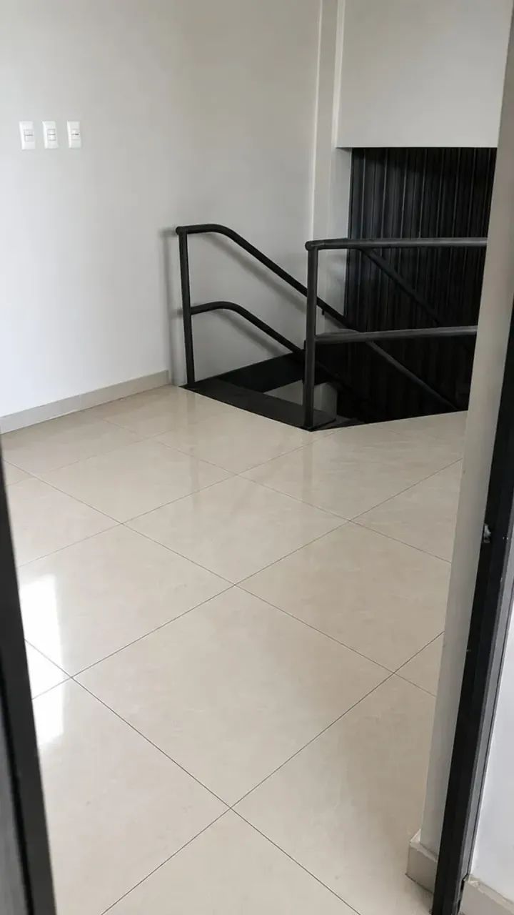 ALUGO SALA COMERCIAL NA AVENIDA MARECHAL DEODORO - Foto 3