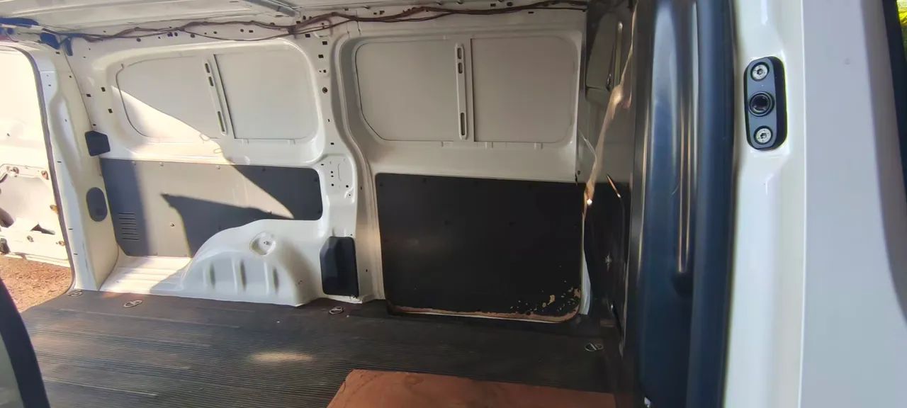 Citroen Jumpy Cargo 1.5 Turbo Diesel 2023 - Foto 4