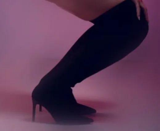 bota  - Foto 3