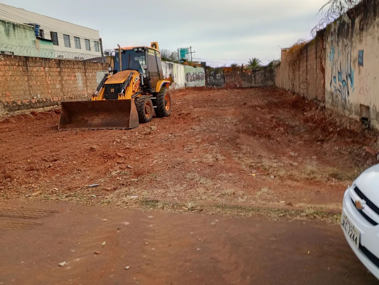 Limpeza de terreno e terraplanagem