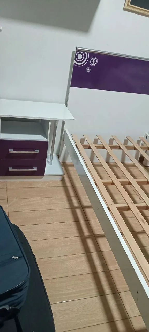 Cama solteiro com banquete nova com colchao
