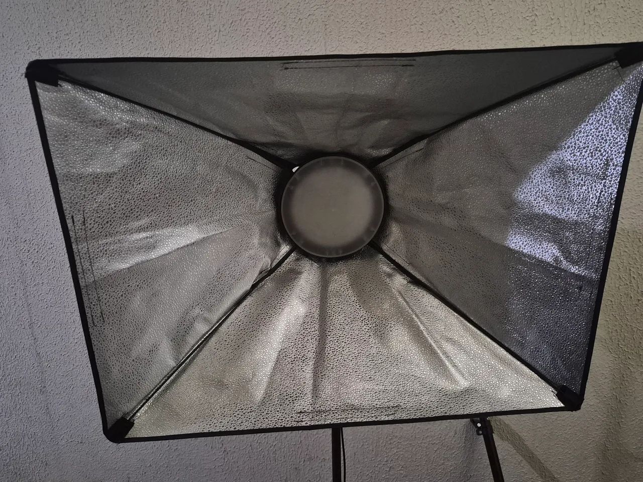 Softbox 50 x 70 com tripé, LED e Dimmer - Foto 2
