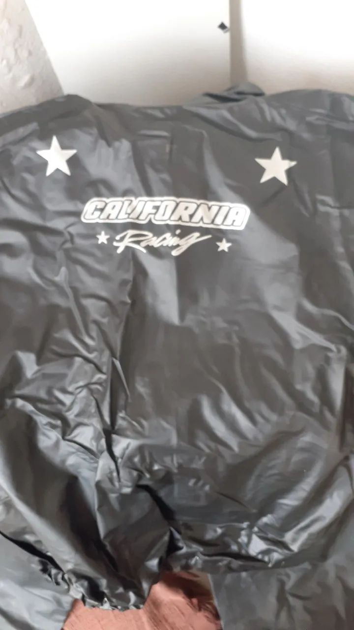Capa de chuva ? Califórnia ?Tamanho GG NOVAAA - Foto 3